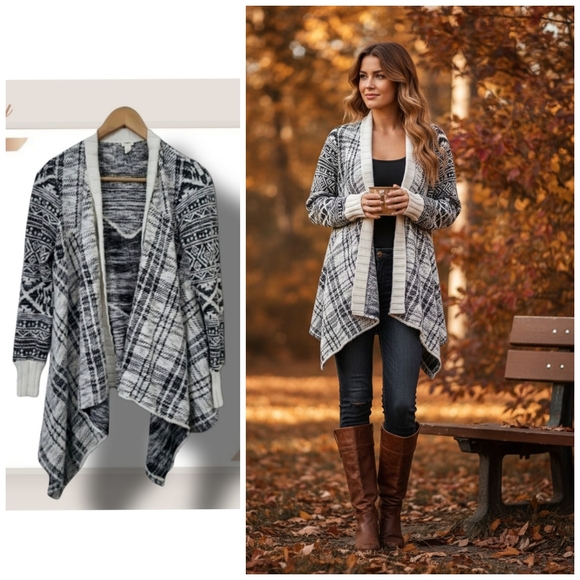 Tiny Sweaters - 🌿TINY Cardigan Sweater Womens Small Ivory and Black Southwest Aztec Print